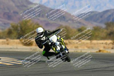 media/Jan-09-2022-SoCal Trackdays (Sun) [[2b1fec8404]]/Turn 14 (10am)/